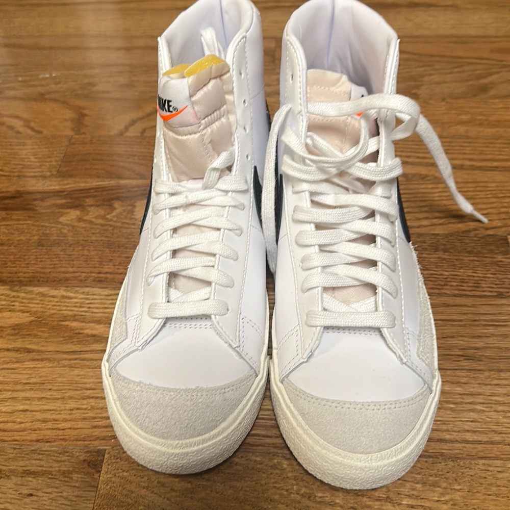 Nike Blazer Mid '77 Vintage/Size 10 W